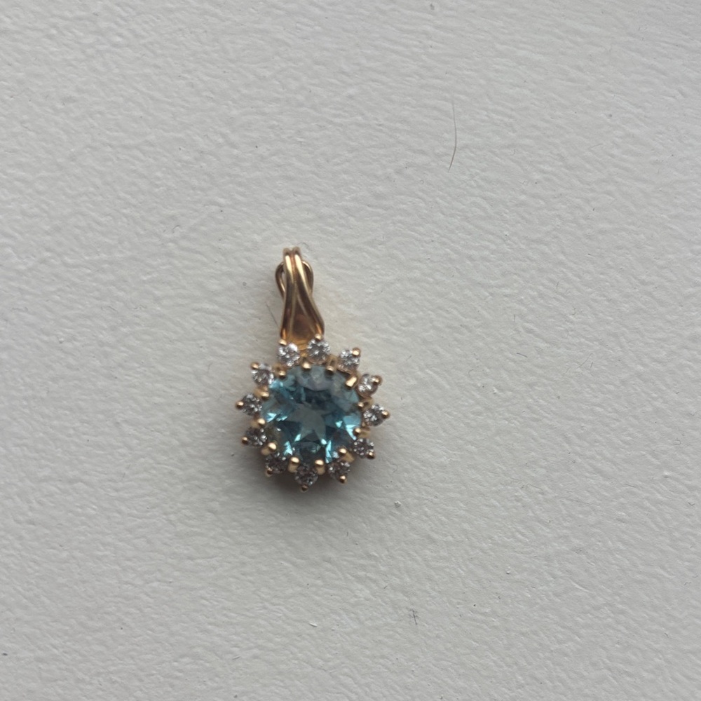Elegant Blue and Gold Pendant